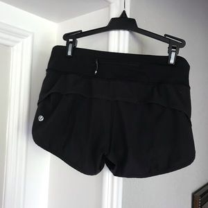 Lulu lemon black speed short